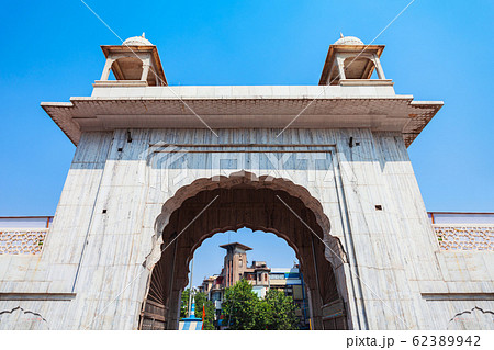 Gurudwara Sis Ganj Sahib gate, Delhi Gurudwara Sis Ganj Sahib gate, Delhi 62389942
