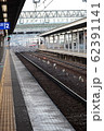 電車のホーム 62391141