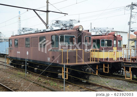 車両基地に停車中のED40形電気機関車 車両基地に停車中のED40形電気機関車 62392003