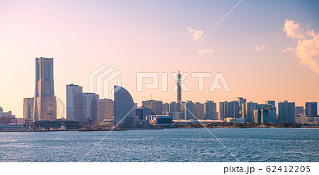 日本の横浜都市景観 横浜みなとみらい21などを望む=2020年2月5日撮影 日本の横浜都市景観 横浜みなとみらい21などを望む=2020年2月5日撮影 62412205