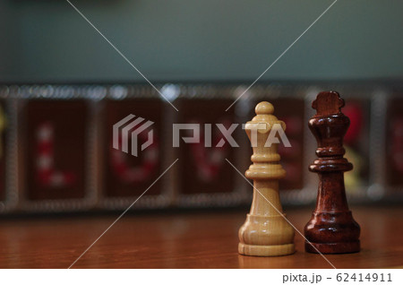 chess pieces white queen and black king love 62414911