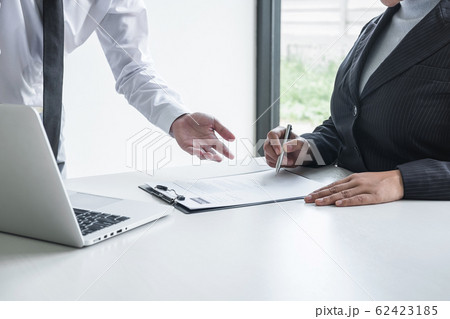 Employer arriving for a job interview, committee 62423185
