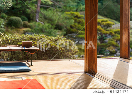 京都・青蓮院　華頂殿から庭園の眺め 62424474