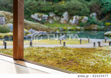 京都・青蓮院　華頂殿から庭園の眺め 62424477