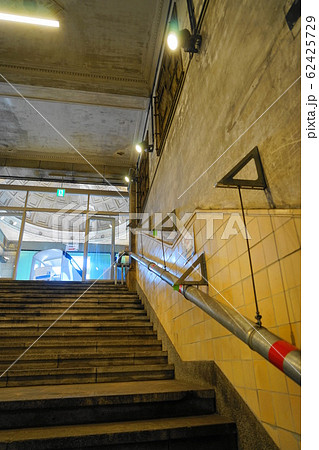 2月　台東102京成電鉄旧博物館動物園駅のﾚﾄﾛな構内・京成ﾘｱﾙﾐｭｰｼﾞｱﾑ 62425729