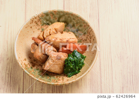 春の味覚　タケノコの煮物 62426964