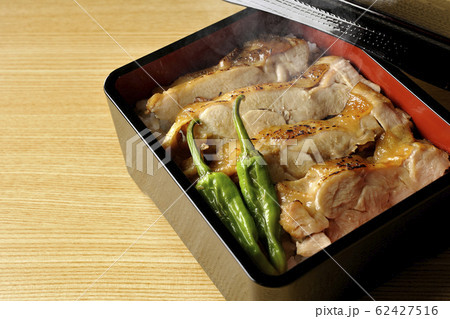 熱々きじ焼き重 62427516