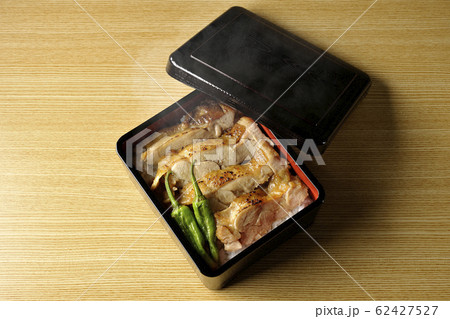 熱々きじ焼き重 62427527