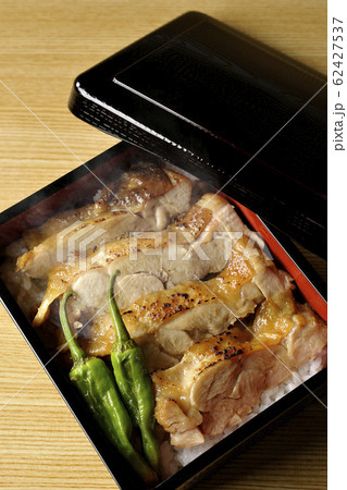 熱々きじ焼き重 62427537