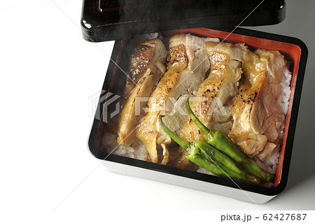 熱々きじ焼き重 熱々きじ焼き重 62427687