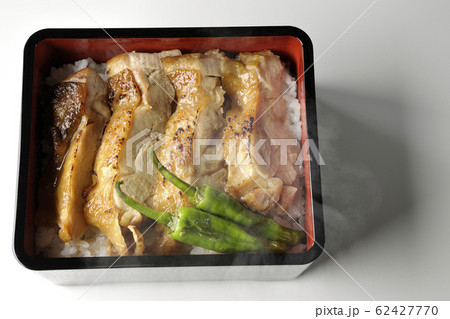 熱々ジューシーきじ焼き重 熱々ジューシーきじ焼き重 62427770