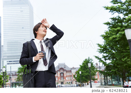 ビジネス　ビジネスマン　男性 62428021