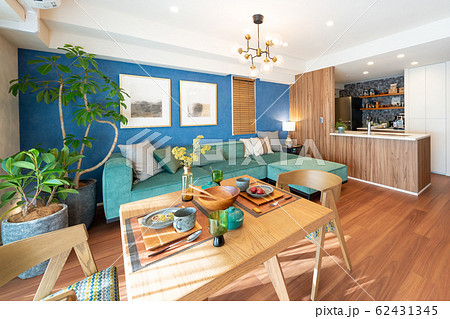 リビングルーム キッチン ダイニング インテリアイメージの写真素材