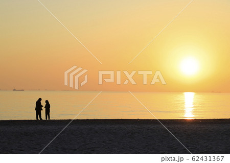 千葉市の海岸　夕日　 62431367