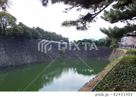 皇居の北詰橋門 62431403