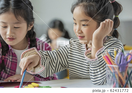 ポートレート 韓国人 小学生 62431772