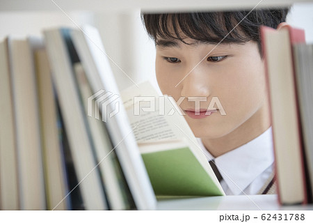 ポートレート 韓国人 学生 62431788