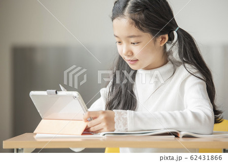 ポートレート 韓国人 小学生 62431866