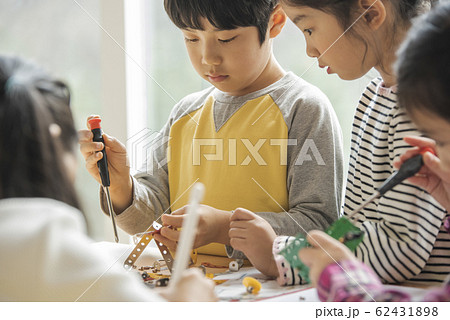 ポートレート 韓国人 小学生 62431898