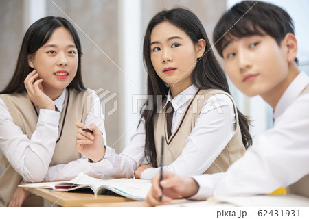 ポートレート 韓国人 10代 62431931