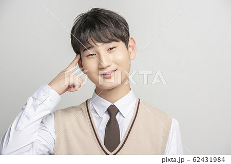 ポートレート 韓国人 学生 62431984