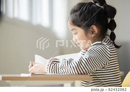 ポートレート 韓国人 女の子 62432062