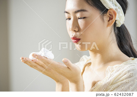 女性 女 女の子 62432087