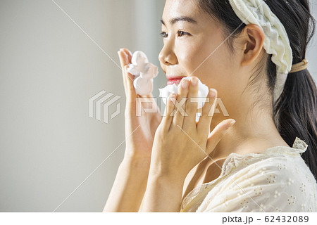女性 女 女の子 62432089
