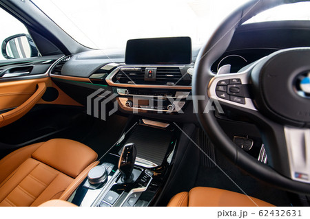 自動車・車内 62432631