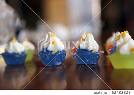 Thai desserts, colorful such as forgetting to swallow Thai desserts made from mung bean flour 62432828