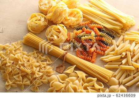 色々な種類のパスタ 62436609
