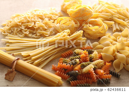 色々な種類のパスタ 色々な種類のパスタ 62436611