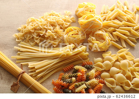 色々な種類のパスタ 62436612