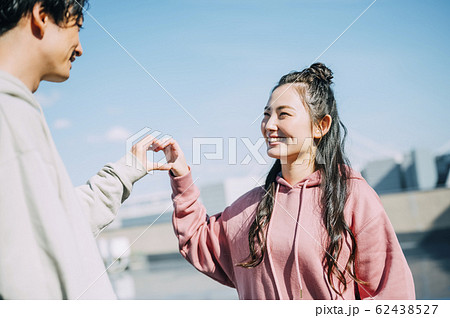 仲良しのカップル 62438527