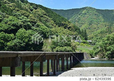 四万十川の沈下橋 62439396
