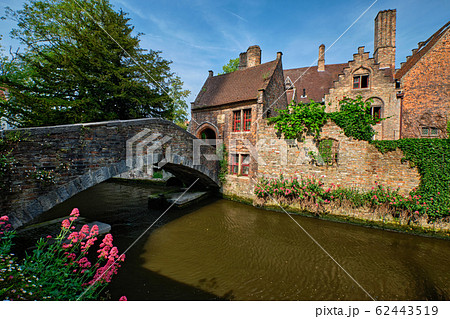 Old Bonifacius Bridge and medieval houses in Bruges, Belgium Old Bonifacius Bridge and medieval houses in Bruges, Belgium 62443519