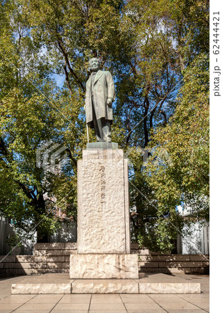 渋沢栄一像 62444421