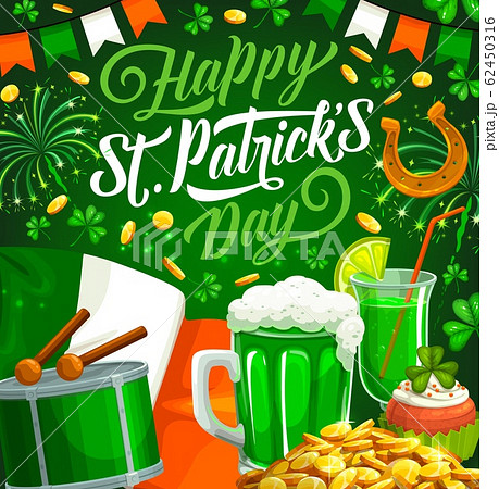 Patricks Day Irish green clovers, beer, gold coins 62450316