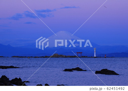 真名瀬海岸　　富士に沈むサンセット 62451492