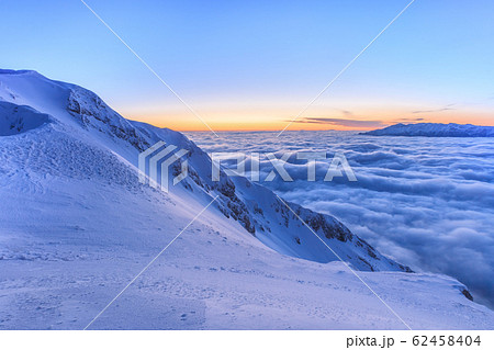 winter mountain landscape 62458404