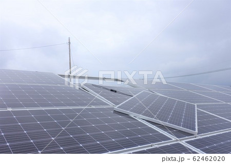 パネルが飛ばされた太陽光発電所 パネルが飛ばされた太陽光発電所 62462020