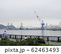 曇天の軍港町横須賀 62463493