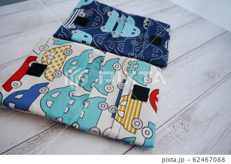 移動ポケット 62467088