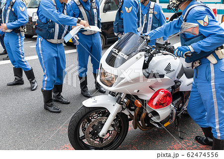 交通機動隊_白バイのイメージの写真素材 [62474556] - PIXTA