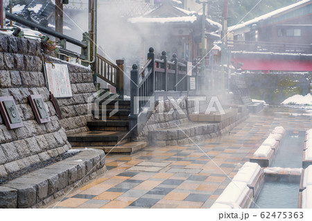 雪景色の湯村温泉 雪景色の湯村温泉 62475363