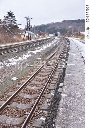 冬の北海道八雲町JR落部駅の風景を撮影 62475593