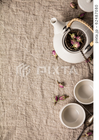 Herbal tea with roses, Making Rose buds tea flat lay 62487080