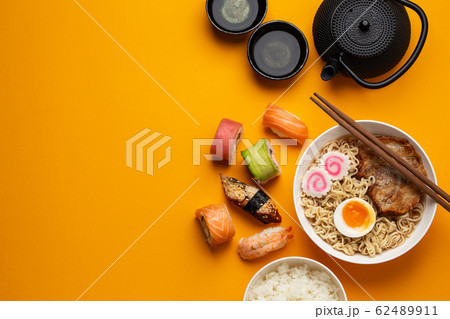 Japanese dishes set Japanese dishes set 62489911