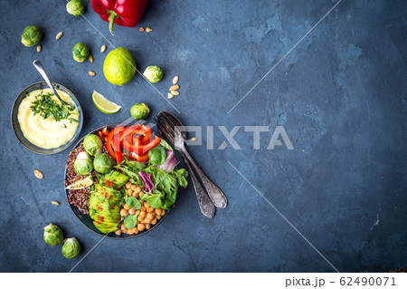 Bowl with healthy salad 62490071
