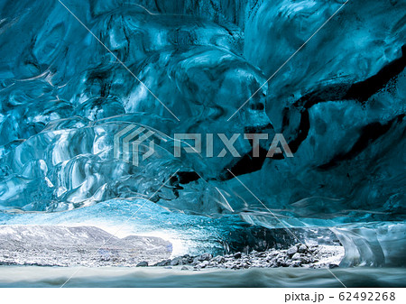 Ice Cave in Iceland South Coast Ice Cave in Iceland South Coast 62492268